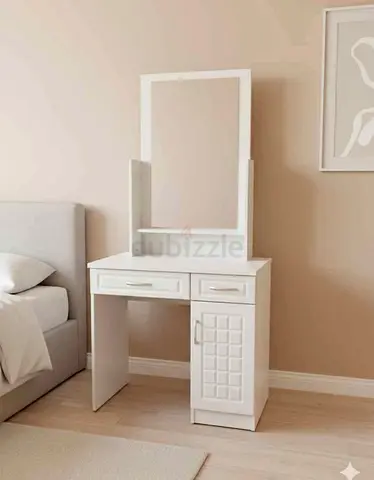Sleek White Dressing Table with Mirror and Drawers