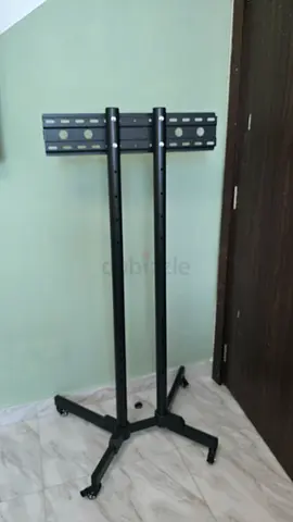 32-65in Mobile TV Stand