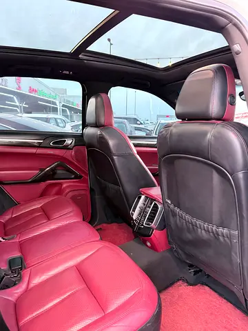 صورة مصغرة 11 لـ 2015 Porsche CAYENNE