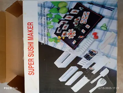 Sushi maker set for kitchen usage