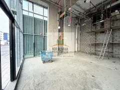Main Road !!Prime location !!Best for retail business