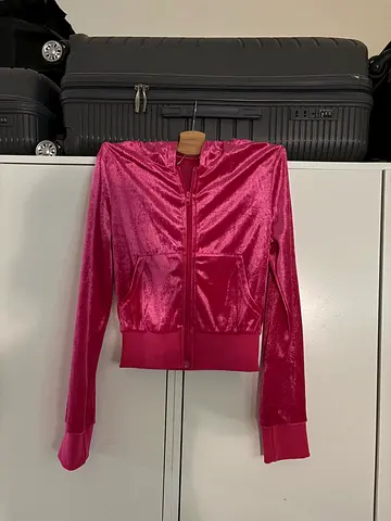 Stylish Pink Velvet Zip-Up Jacket