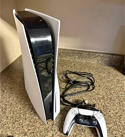 Ps5 disc versions 1399/- AED