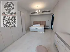 Experience comfort and luxury in a stylish, spacious apartment.