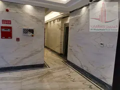 Smart Investment with Strong Returns: Residential and Commercial Building on Jeddah's Main Stree