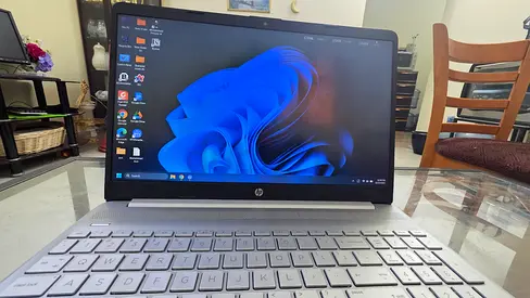 Hp Core i5 , 8GB RAM , 1TB Storage