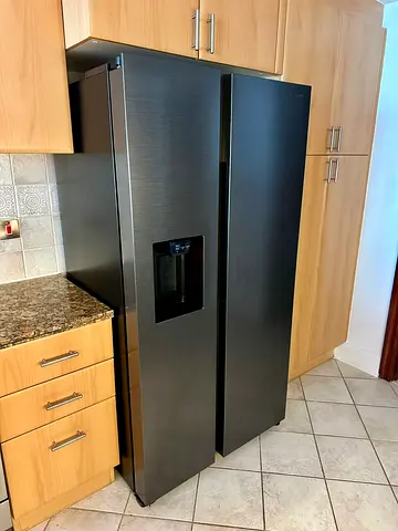 Samsung  Side By Side Refrigerator Space Max Technology Digital Inverter Auto water/ice dispenser