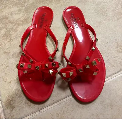 Authentic Valentino rockstudd rubber slipper size 38