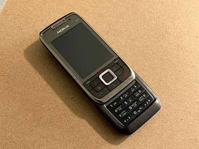 Nokia E66