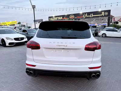 صورة 5 لـ 2015 Porsche CAYENNE