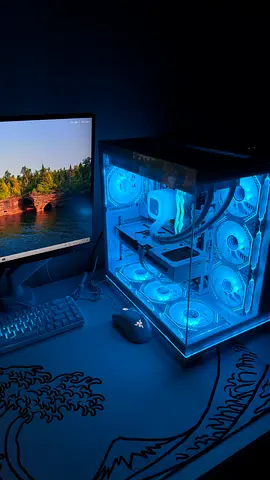 Gaming PC with monitor rtx 5070