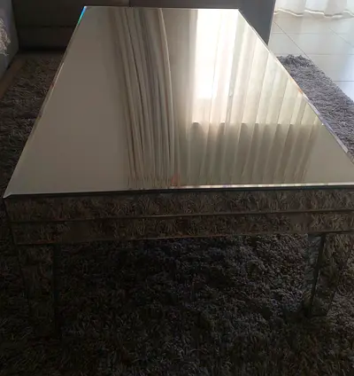Elegant mirror coffee table