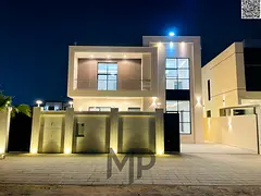 Luxury villa with a land area of ​​4100 sq ft, 5 master bedrooms, large garden, excellent locati