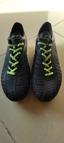 Nivia football boots