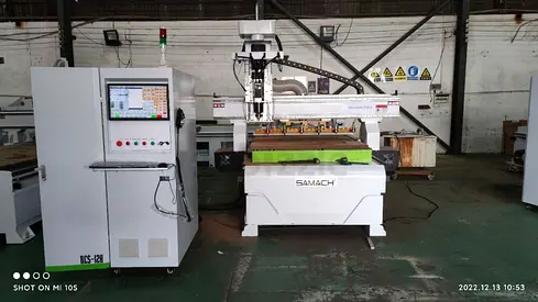 CNC ROUTER MACHINE
