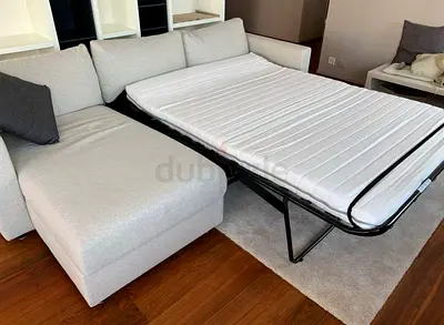 Comfortable Modular Sofa Bed with Pull-Out Mattress