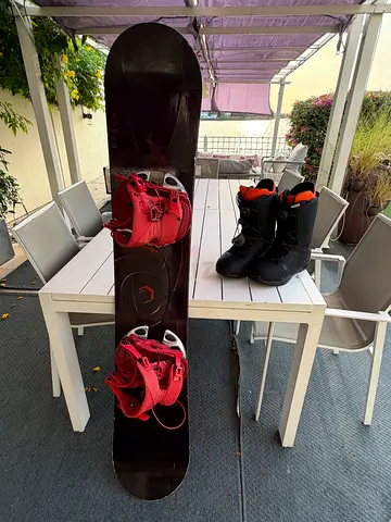 Snowboard + Boots EU 47 + Burton Bag (Full Set)