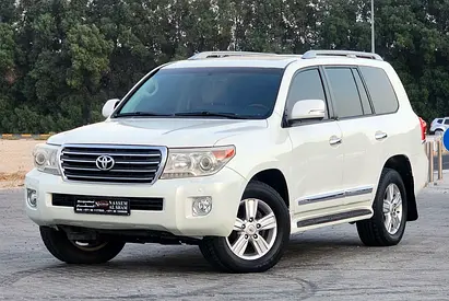 Toyota land cruiser gxr v8 model 2014