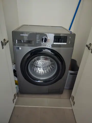 Samsung 8kg washing machine same like new