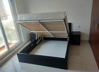 IKEA hydraulic king‑size bed (180 × 200 cm) with  IKEA mattress