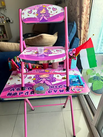 Kids desk