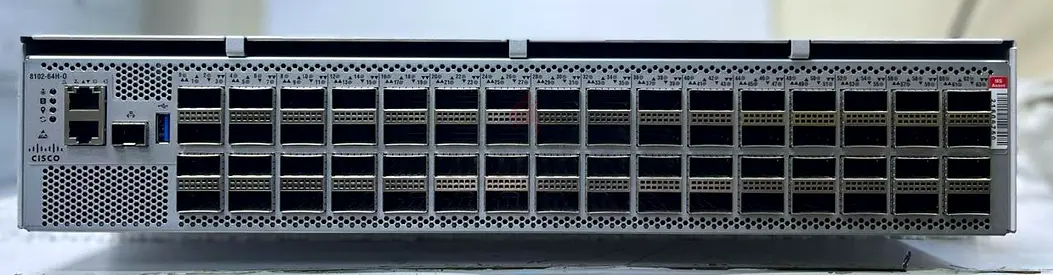 Cisco 8102-64H-O - 64X100GE QSFP Router