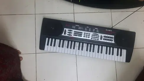 Casio Midi Keyboard for Sale - Perfect for Beginners