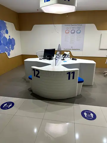 Tadbeer itemes for sale,,Sleek and Modern Reception Desk for Office Use and 13 counter and small tab