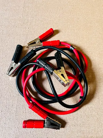 Heavy-Duty Jump Leads for Quick Battery Boosts