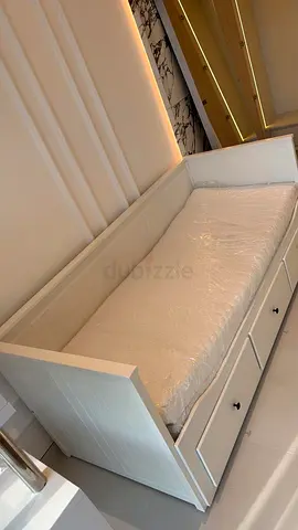 Ikea Daybed In Comfortable Mattress