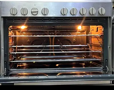 High-Quality Oven for Sale - Perfect for Your Cooking Needs!