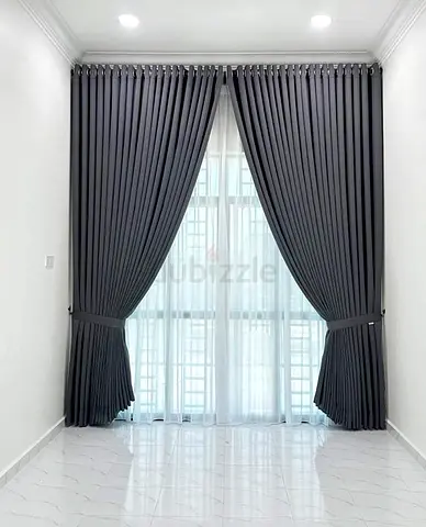 Elegant Grey Curtains for a Modern Touch