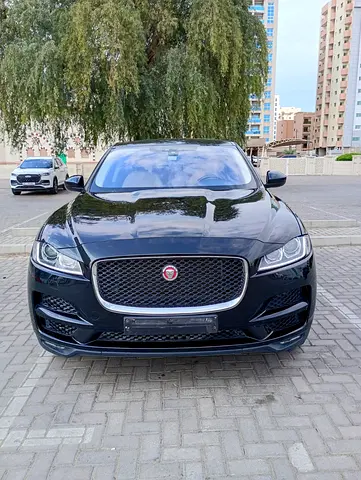 Jaguar F-PACE 2017 GCC SPECS LADY DRIVEN PANORAMA