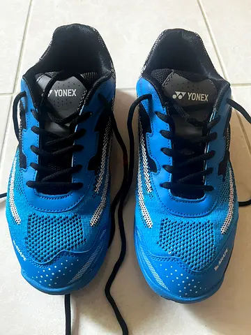 Yonex Badminton Shoes - Excellent Condition