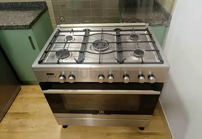 Electrolx Top 5 Burner Gas Stove Down Electric oven 90cm