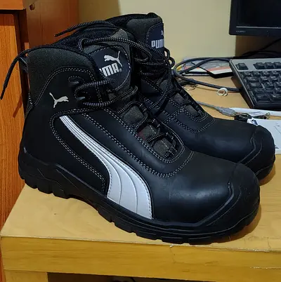 Puma safety shoes 43