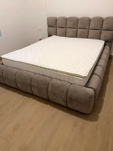 Fully Customisable Queen Size Brand New Bedframe in Boucle Fabric