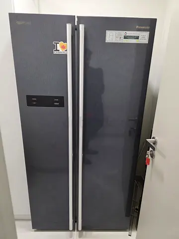 Panasonic Side by side refrigerators freezer