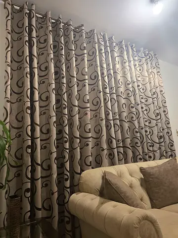 Elegant Curtains for a Cozy Living Room
