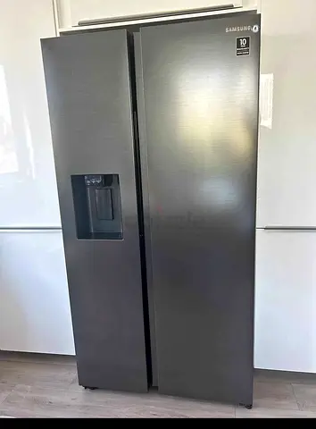 Samsung side by side refrigerator with water dispenser