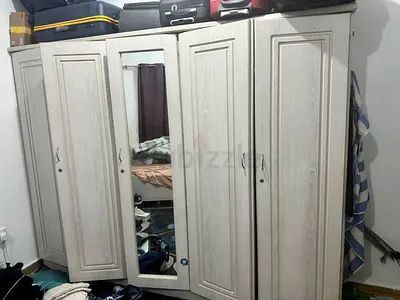 Stylish 5-Door Wardrobe with Mirror for Sale