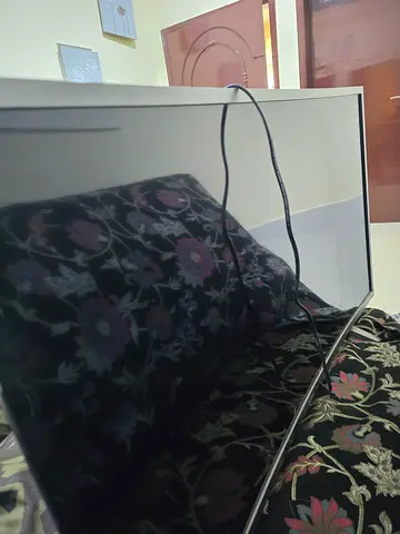 Sleek and Modern 39 Inch Curved LED TV for Sale