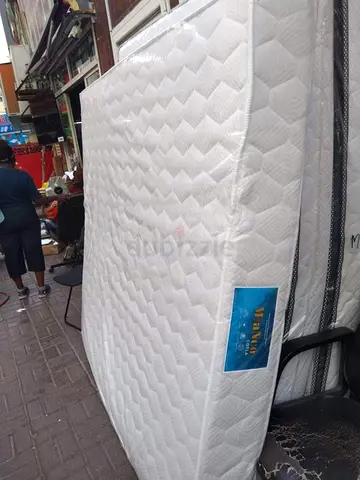 Spring soft mattress 180x200cm King size.  Same day delivery available