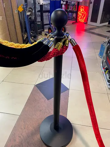 Retractable Queue Barrier for Event Organizing