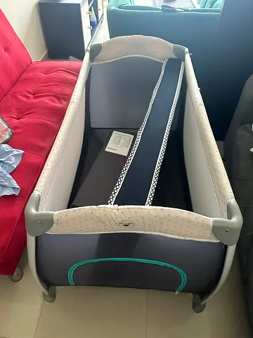Excellent condition Hauck Baby Cots Bed with Mattress International Brand