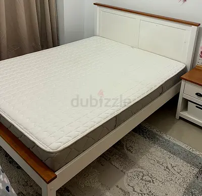Bed (solid wood) 1.6 m x 2 m w/mattress