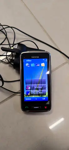 Nokia c6-01 mobile