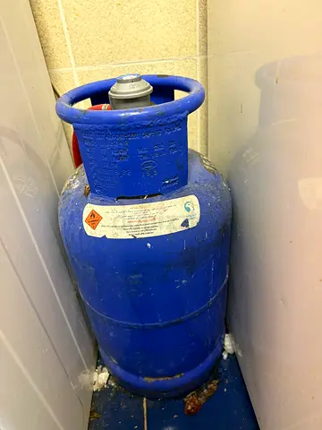 Used Blue Gas Cylinder for Sale