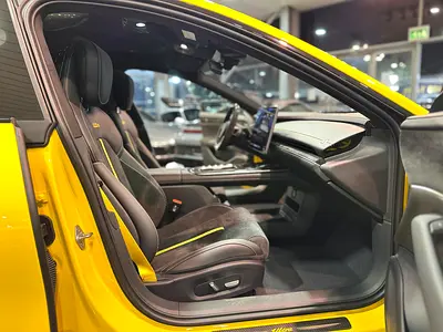 صورة 7 لـ 2025 Xiaomi SU7