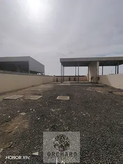 9000 SQFT YARD WITH SHADE/FLOORING WITH CONCRETE/2 OFFICE/1 KITCHEN/1 WASHROOM/ON THE MAIN ROAD/ELEC